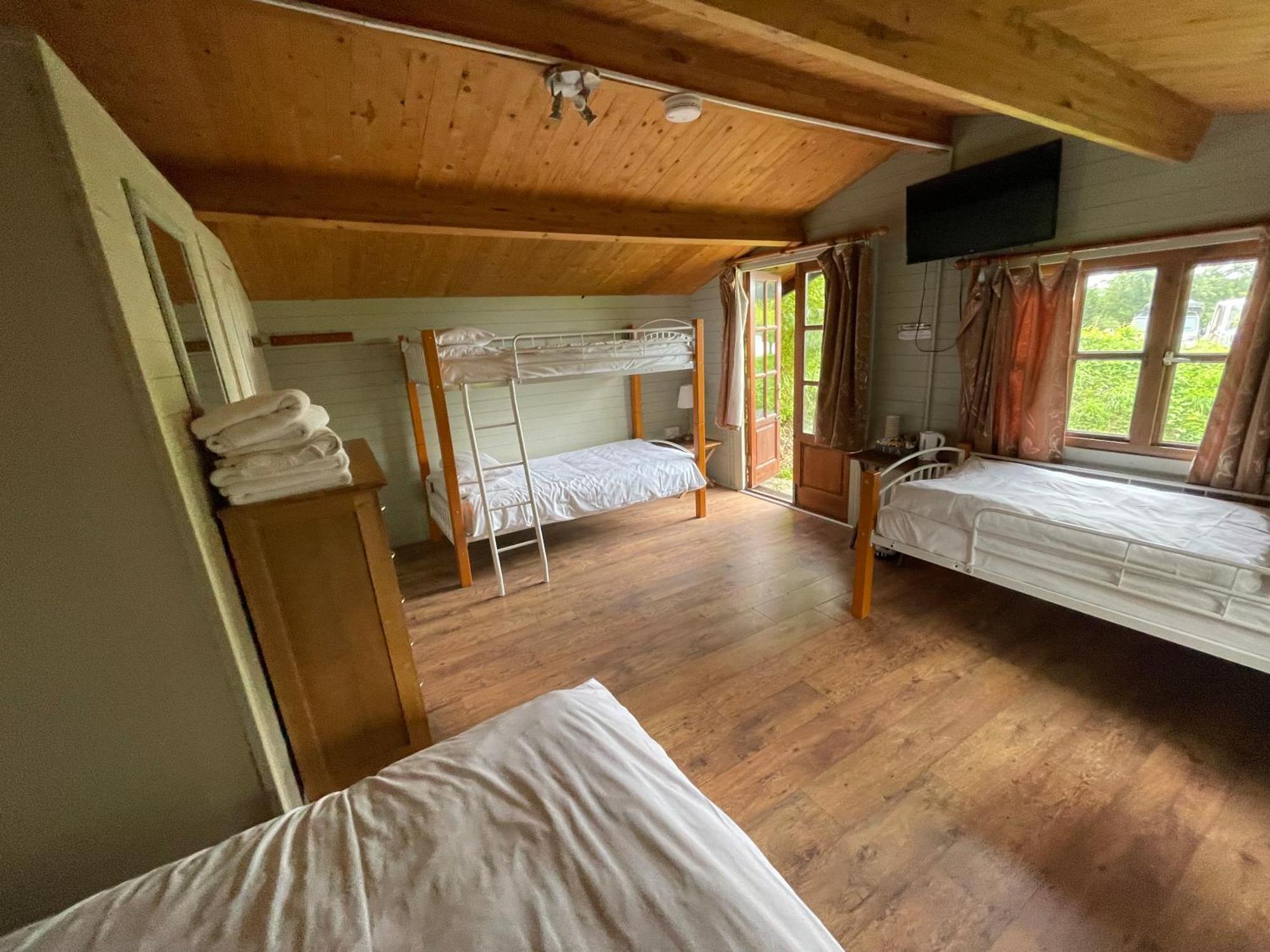 Bridge Farm Guesthouse Rooms Dundry Exterior foto