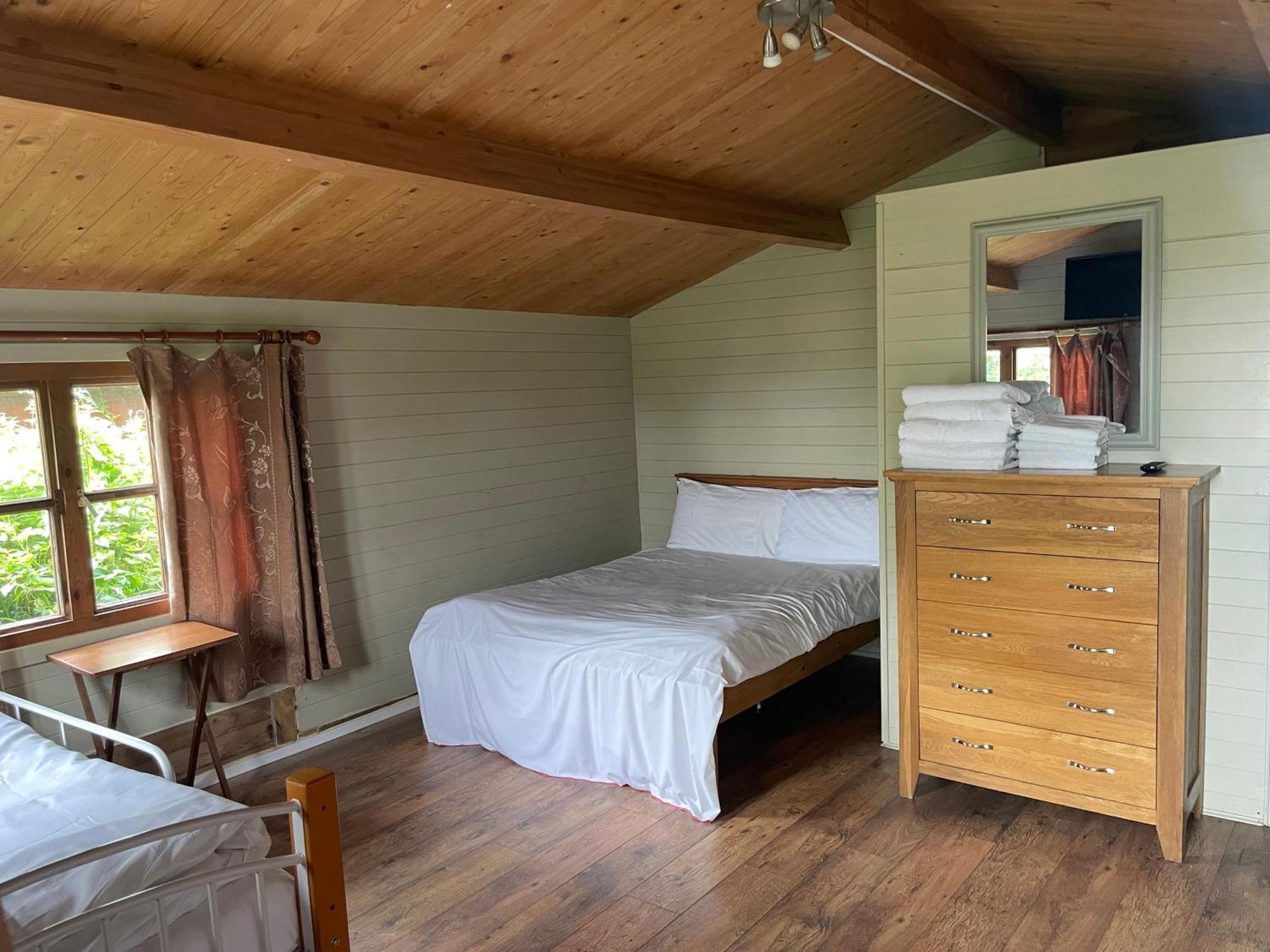 Bridge Farm Guesthouse Rooms Dundry Exterior foto