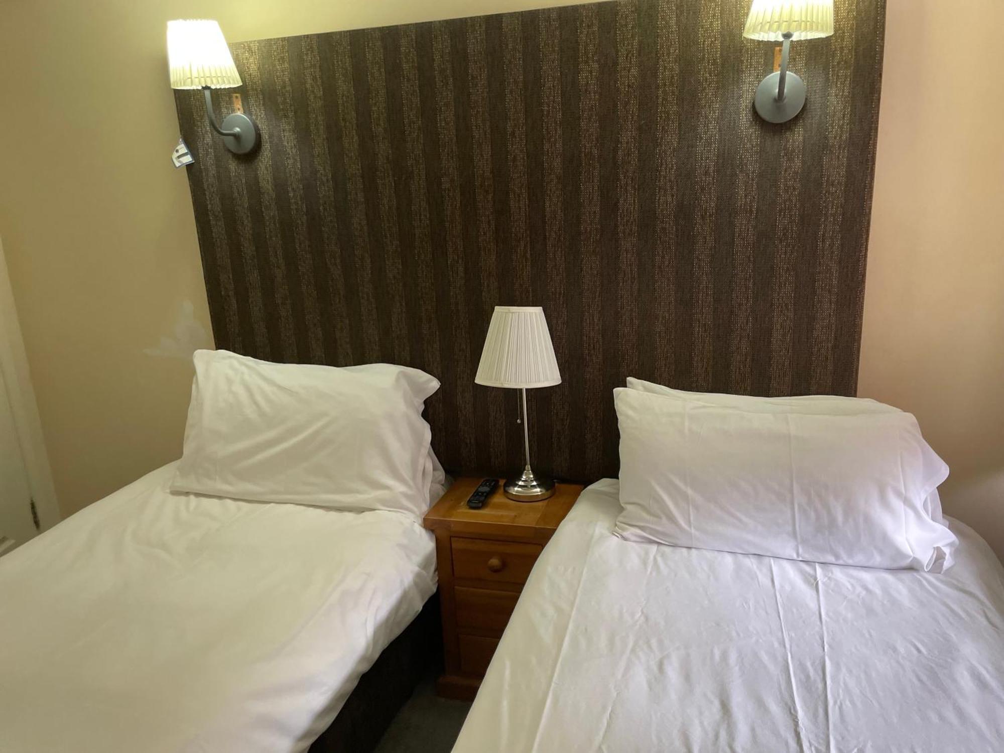Bridge Farm Guesthouse Rooms Dundry Exterior foto